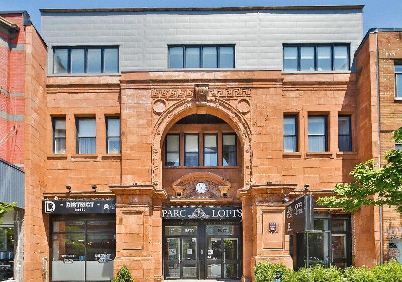 هتل کپسول Parc Avenue Hostel