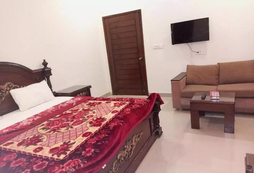 هتل Karachi Guest House & Couple