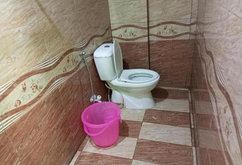 هتل Karachi Guest House & Couple