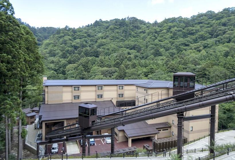 فندق Shionoyu Onsen Rengetsu