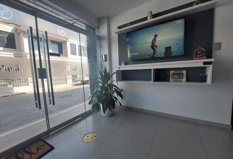 ホテル San Francisco   Moquegua