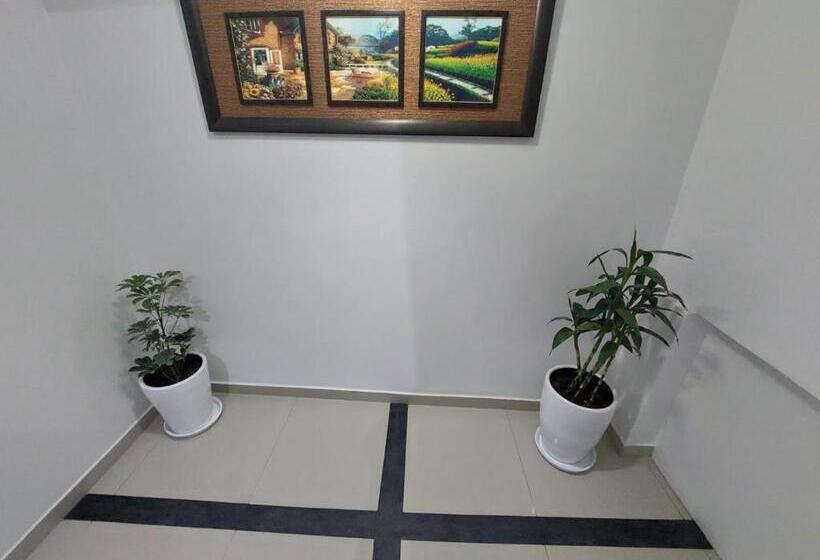 ホテル San Francisco   Moquegua