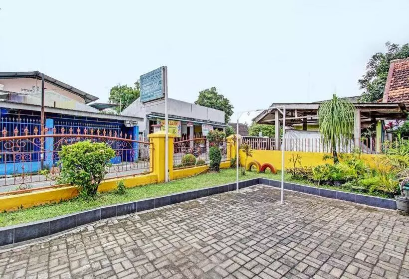Hotelli Spot On 92018 Homestay Akbar Aufa Syariah