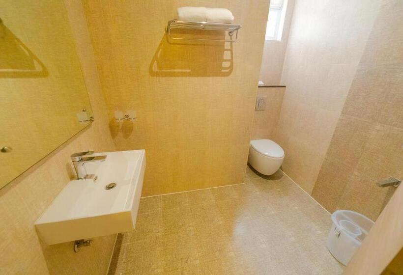 Отель Sri K Residency