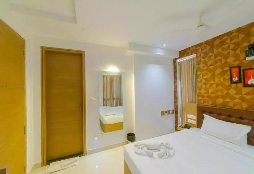 Hotelli Sri K Residency