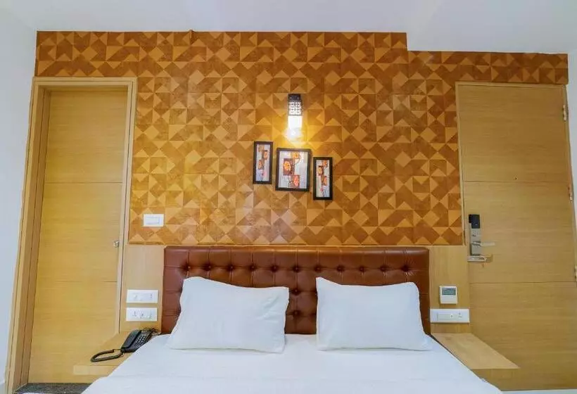 Hotelli Sri K Residency