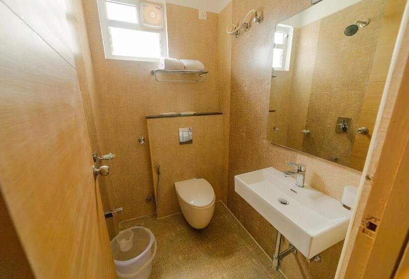 Отель Sri K Residency