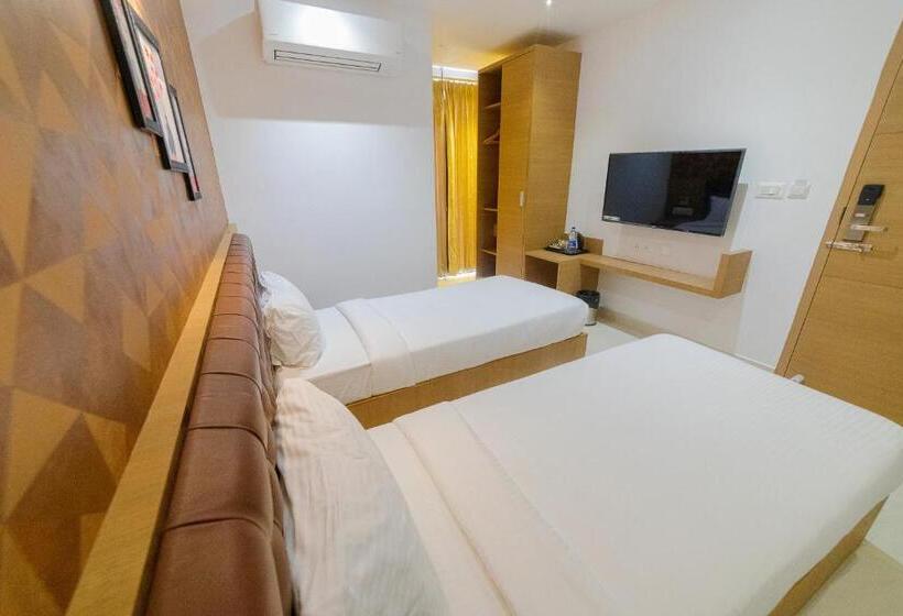 Отель Sri K Residency