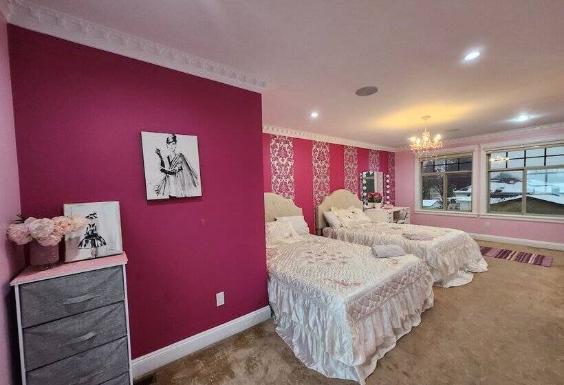 هتل Empress Palace