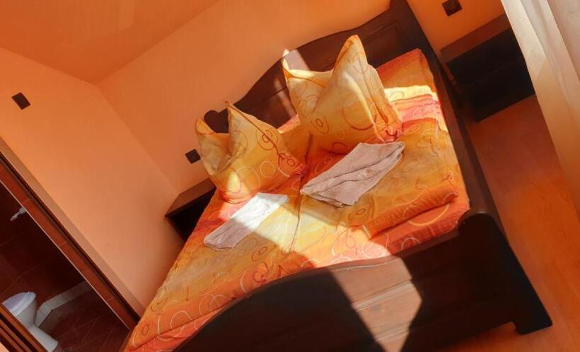 پانسیون Casa Roland