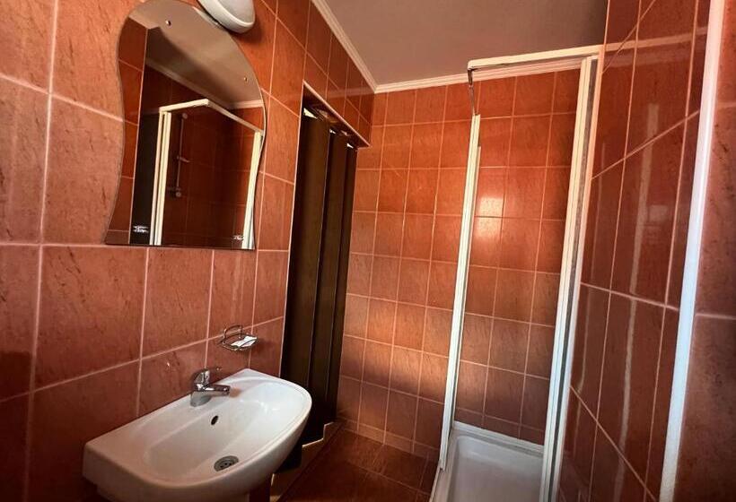 پانسیون Casa Roland