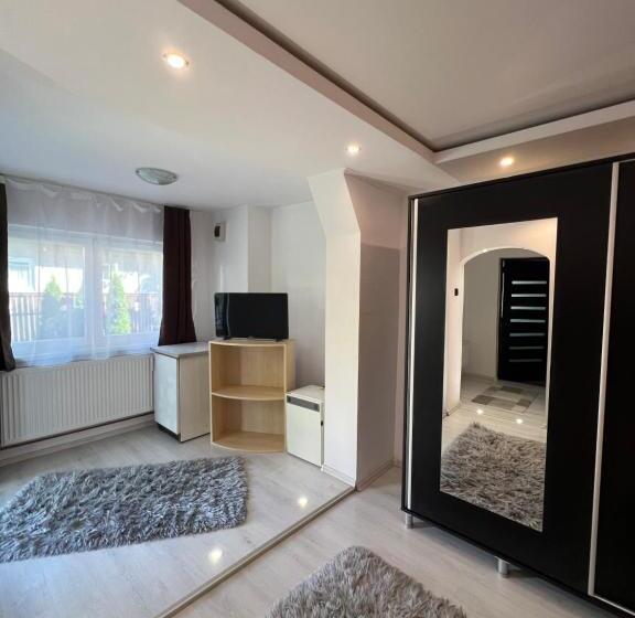 پانسیون Casa Roland