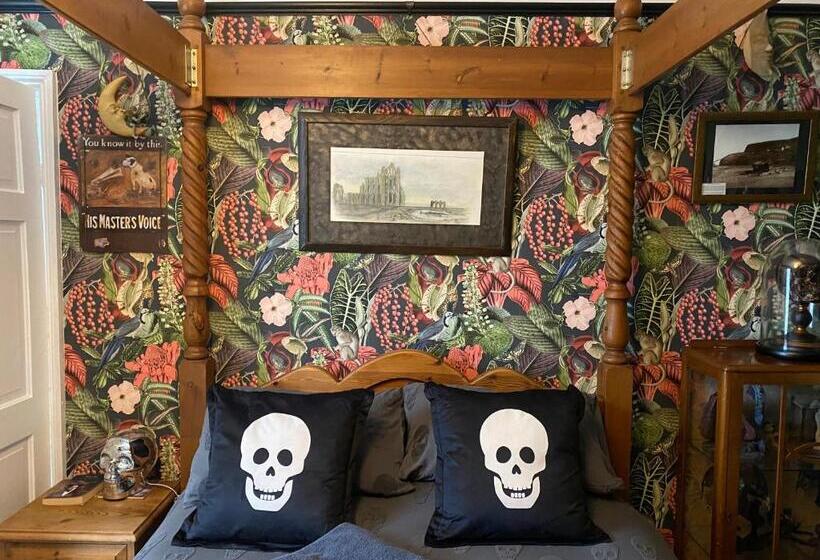 پانسیون Dracula Rooms