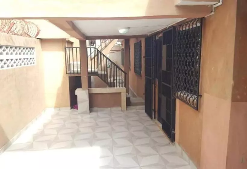 پانسیون Rg Guesthouse