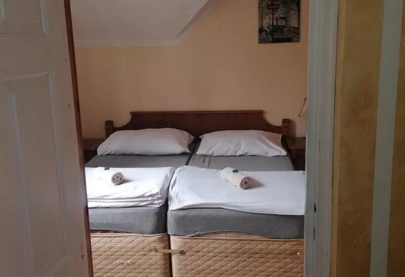 Majatalo Hotýlek Na Mýtě