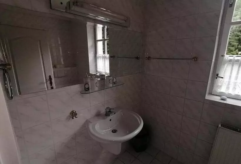 Majatalo Hotýlek Na Mýtě