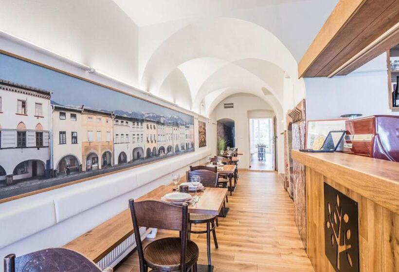 펜션 Penzion A Restaurace 14