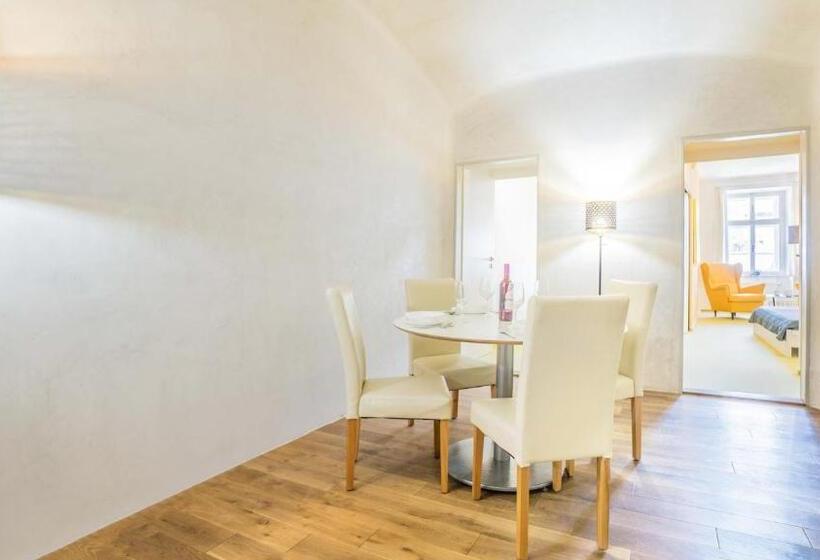 펜션 Penzion A Restaurace 14