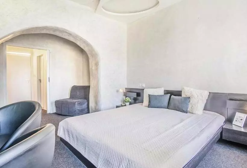 Majatalo Penzion A Restaurace 14