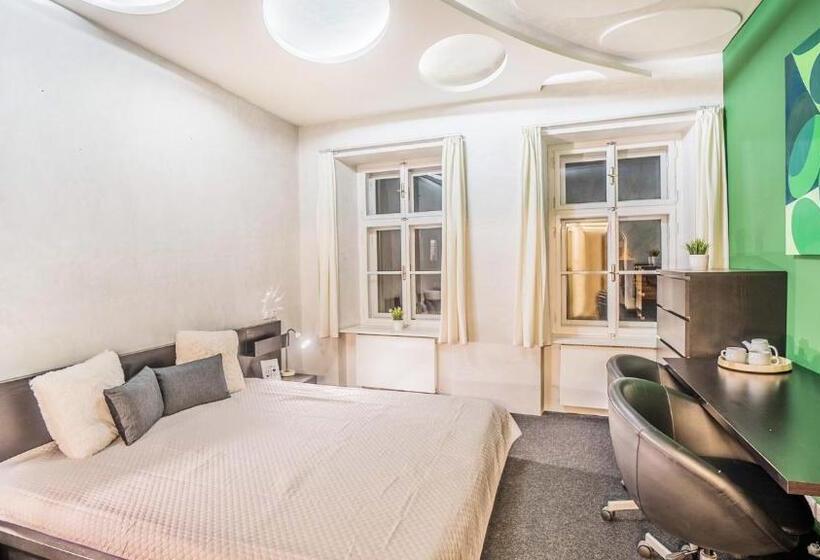 펜션 Penzion A Restaurace 14