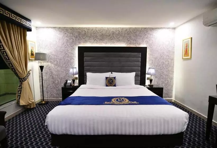 پانسیون Royal Regency