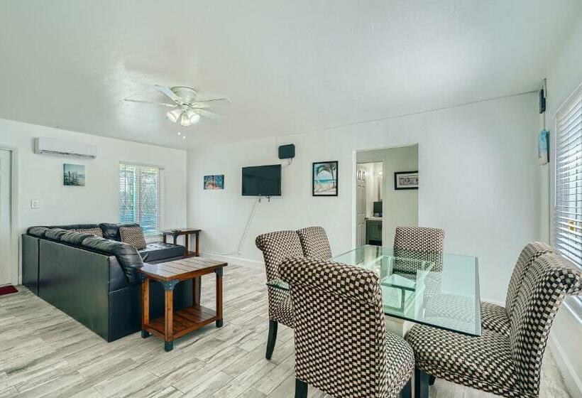 Singer Island Stunner 2 Br