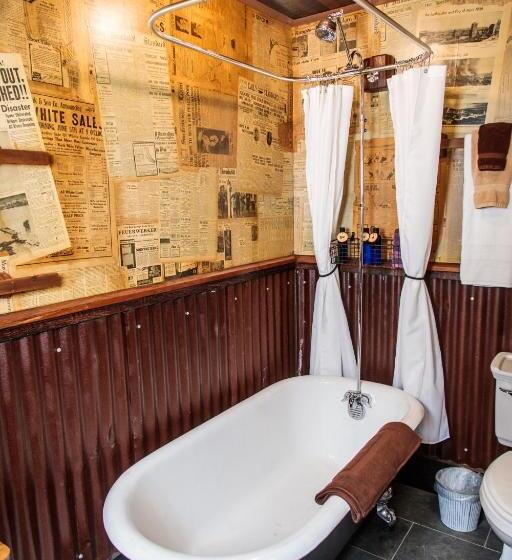 فندق صغير The Front Porch Hidden Oasis