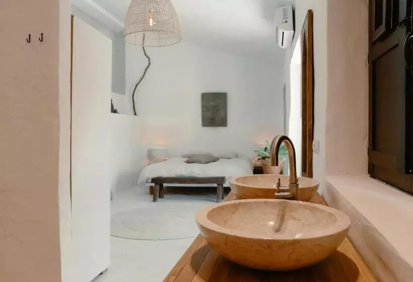 Bed and Breakfast Finca Elements