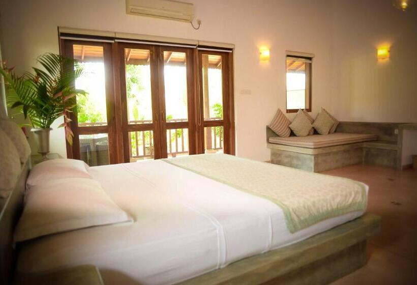 צימר Kingfisher Bamboo Garden Villa