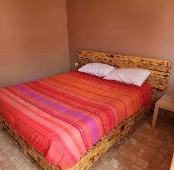 تختخواب و صبحانه Las Casas Hostel Atacama