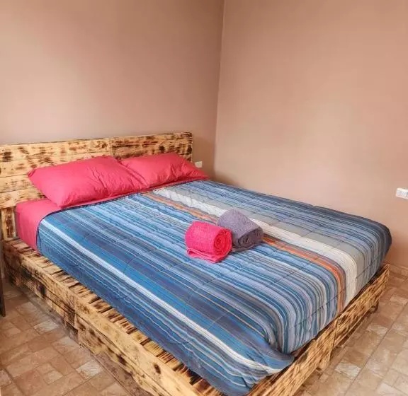 تختخواب و صبحانه Las Casas Hostel Atacama
