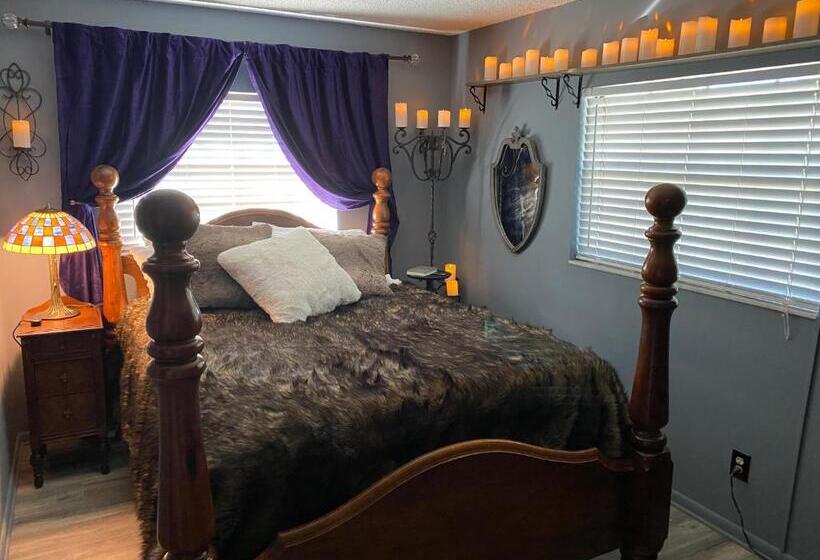 مبيت وإفطار Phantom History House