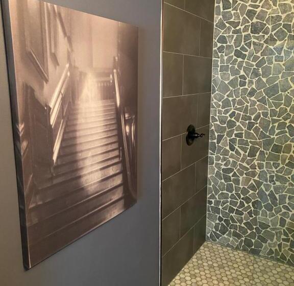 مبيت وإفطار Phantom History House