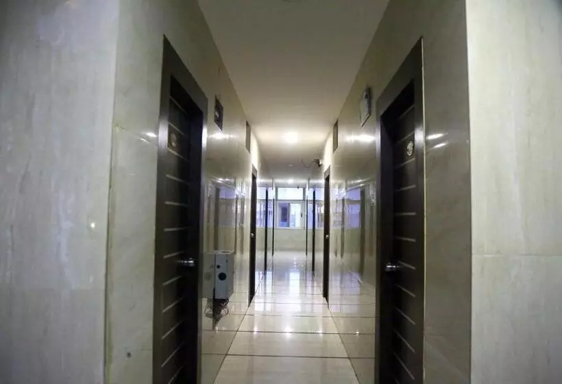 ホテル Mn Grand Shamshabad Airport Zone Hyderabad