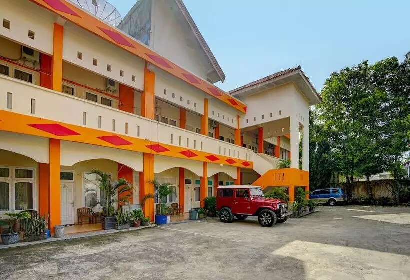 ホテル Oyo 91984 Taufik Kost Syariah