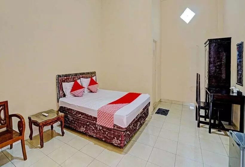 ホテル Oyo 91984 Taufik Kost Syariah