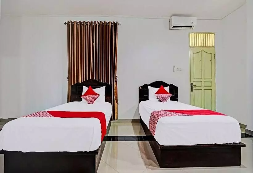 ホテル Oyo 91984 Taufik Kost Syariah