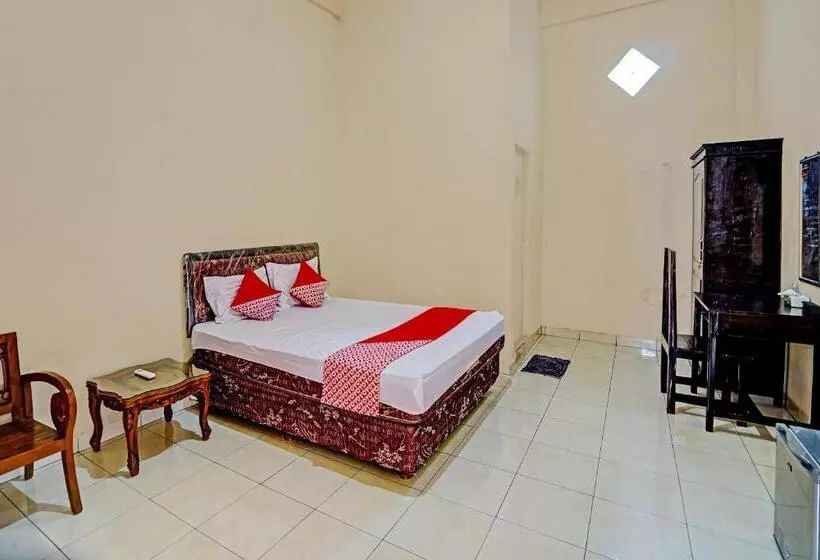 ホテル Oyo 91984 Taufik Kost Syariah