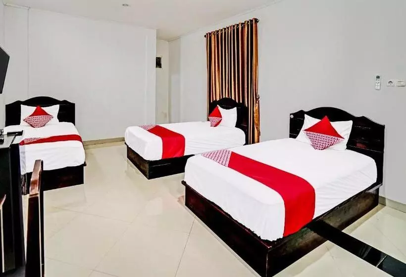 ホテル Oyo 91984 Taufik Kost Syariah