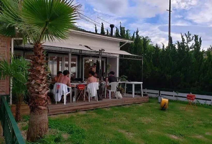 هتل Pension Le Passage   Vacation Stay 11300v