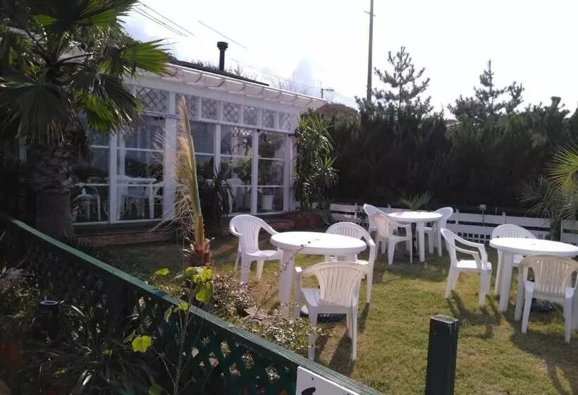 هتل Pension Le Passage   Vacation Stay 11300v