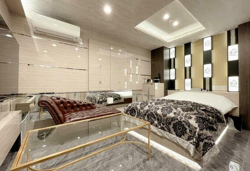 בית מלון כפרי Queen Annex