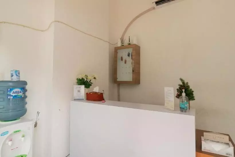 Hotelli Redliving Apartemen Gunung Putri   Sirooms