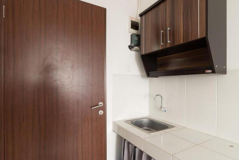 בית מלון כפרי Redliving Apartemen Gunung Putri   Sirooms