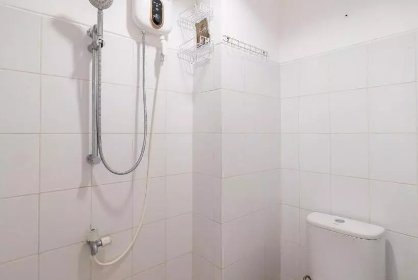 Hotelli Redliving Apartemen Gunung Putri   Sirooms