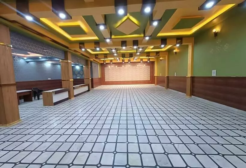 هتل Subham Residency And Restaurant