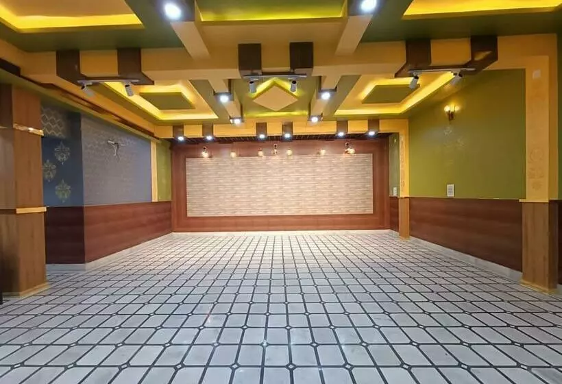 هتل Subham Residency And Restaurant