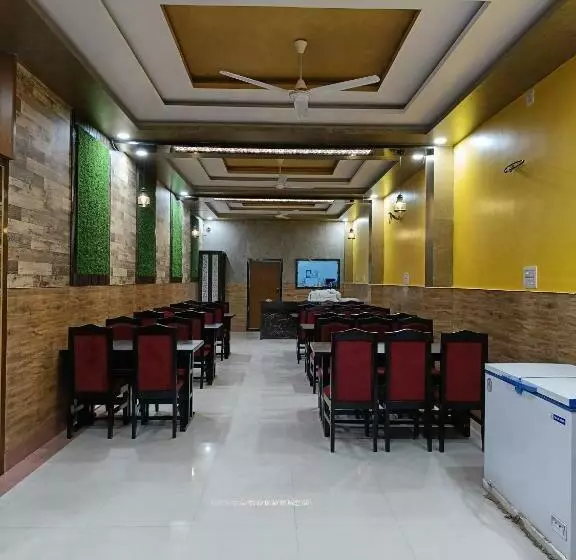 هتل Subham Residency And Restaurant