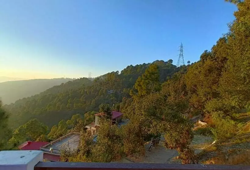 Hotelli The Hill Heaven Home Stay