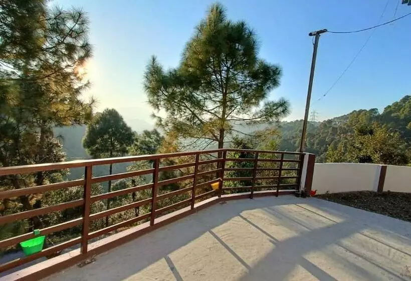 Hotelli The Hill Heaven Home Stay